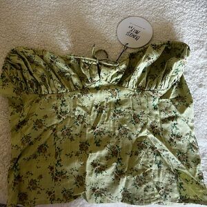 NWT princess polly rizzi top